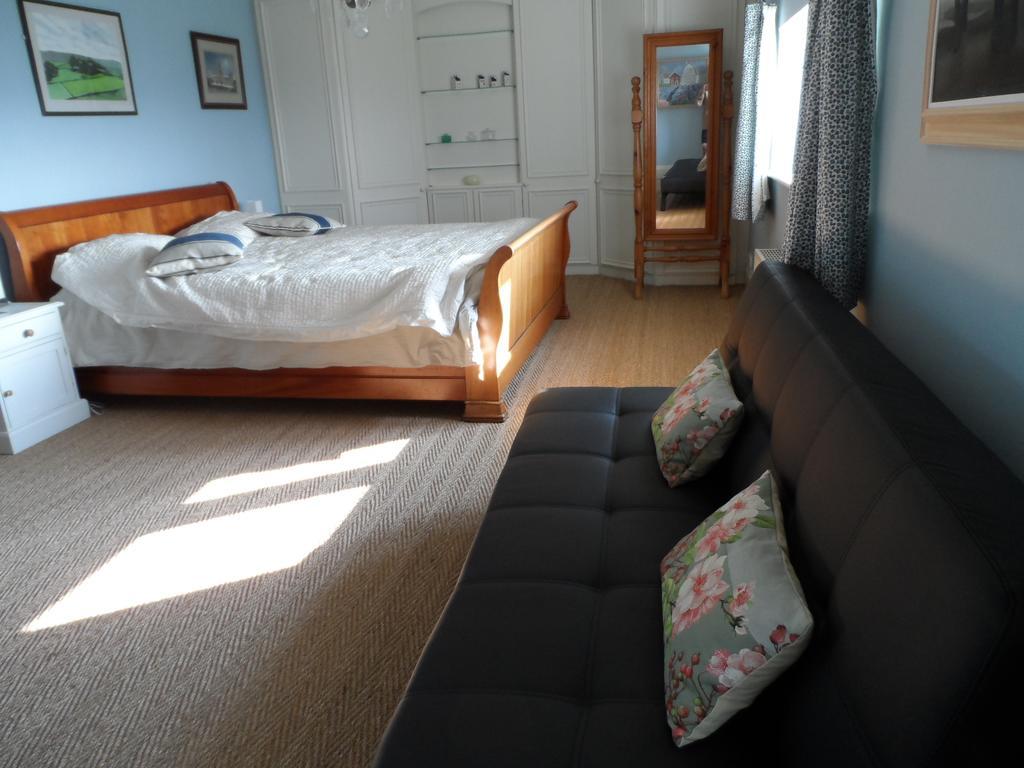 Far Moorside Farm B&B Хебдън Бридж Стая снимка